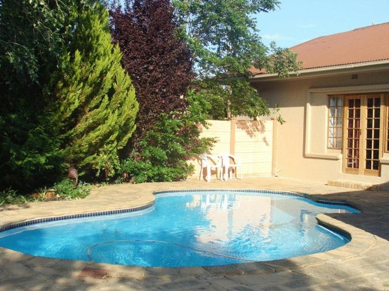 Two Bells Guest House Bloemfontein Luaran gambar