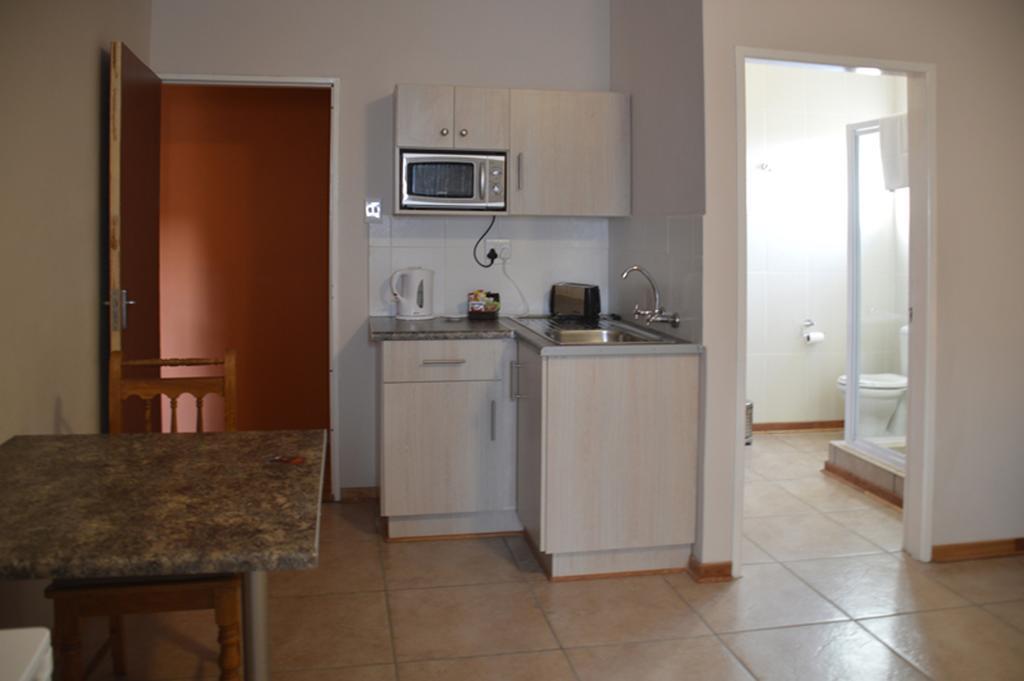 Two Bells Guest House Bloemfontein Bilik gambar