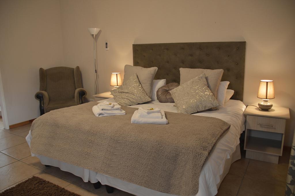 Two Bells Guest House Bloemfontein Bilik gambar