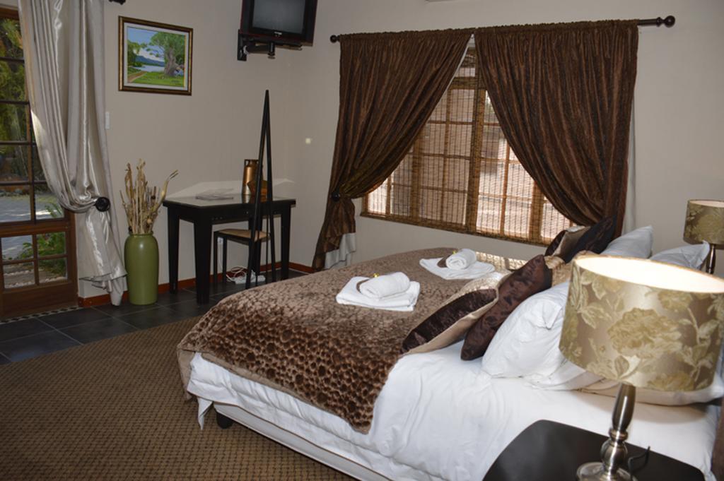 Two Bells Guest House Bloemfontein Bilik gambar