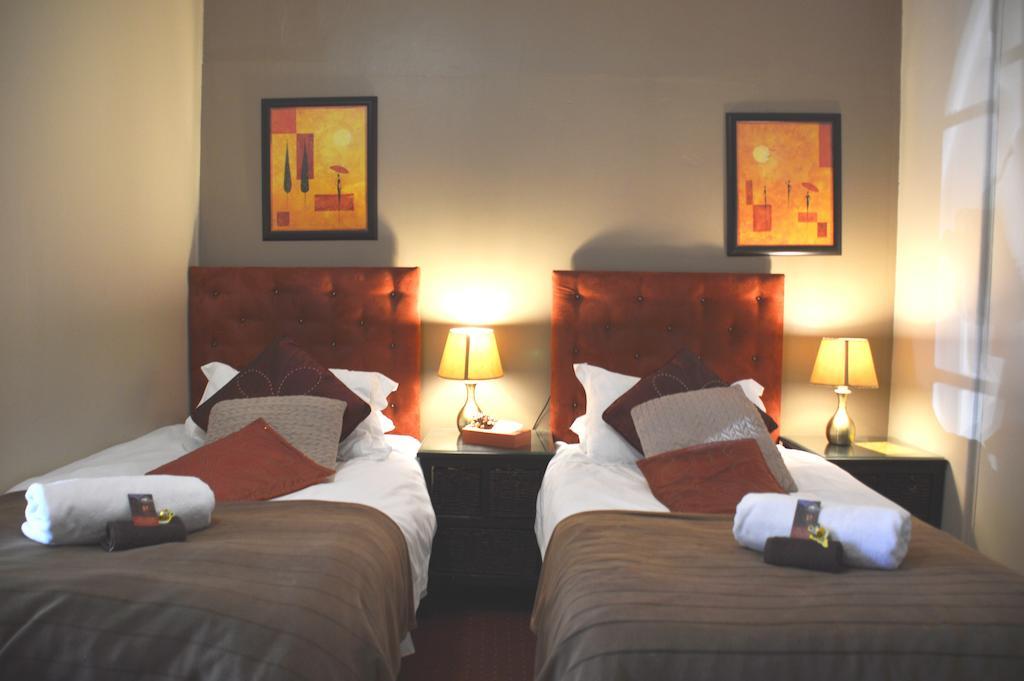 Two Bells Guest House Bloemfontein Bilik gambar
