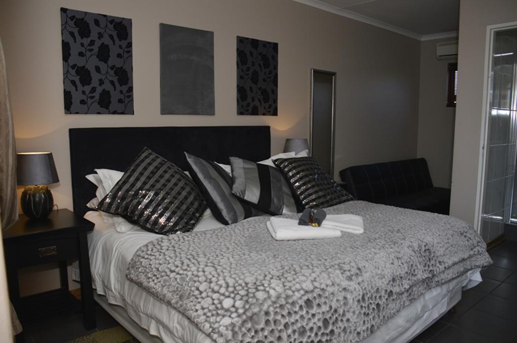 Two Bells Guest House Bloemfontein Luaran gambar