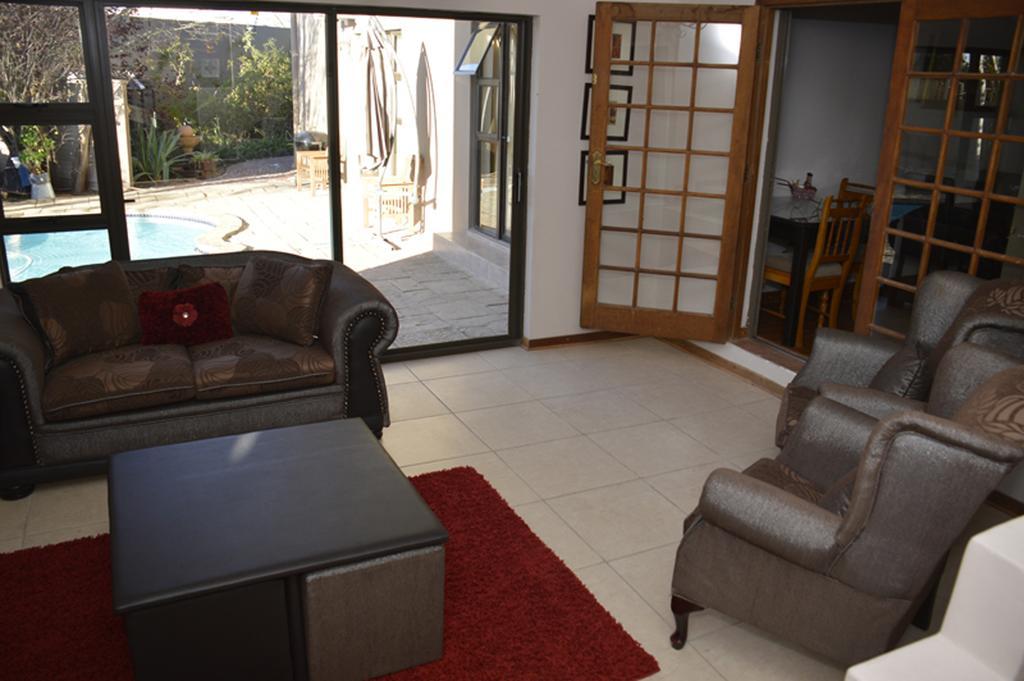 Two Bells Guest House Bloemfontein Luaran gambar