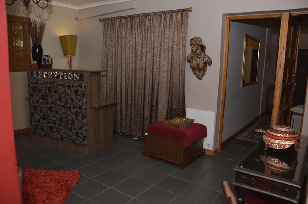 Two Bells Guest House Bloemfontein Luaran gambar